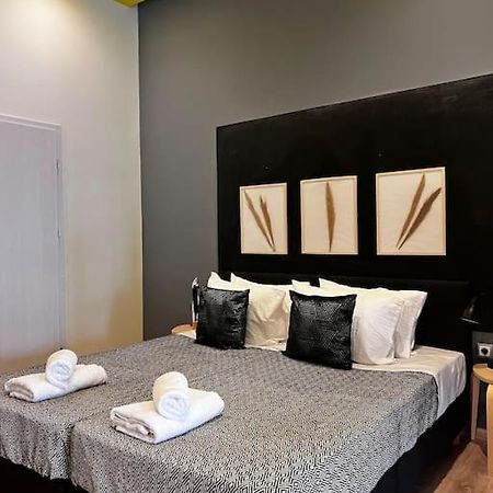 Modern Lux Apartment Downtown 레팀노 외부 사진