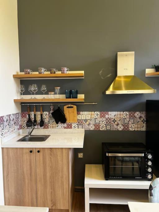 Modern Lux Apartment Downtown 레팀노 외부 사진