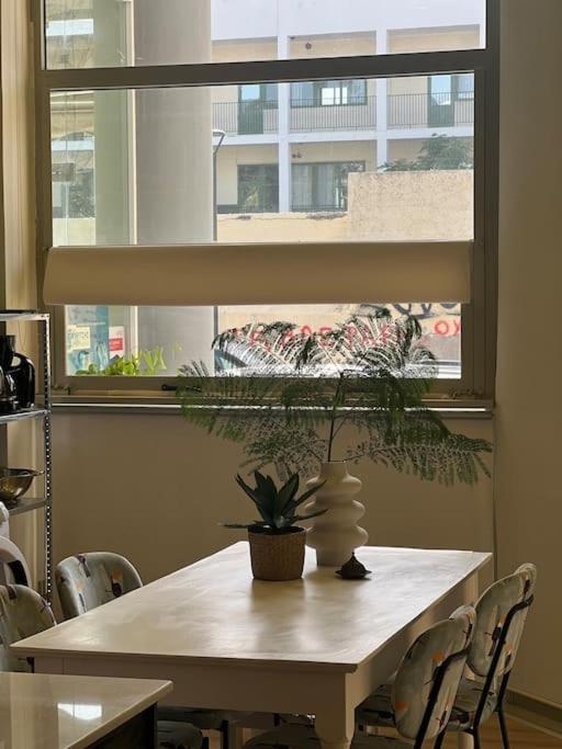 Modern Lux Apartment Downtown 레팀노 외부 사진